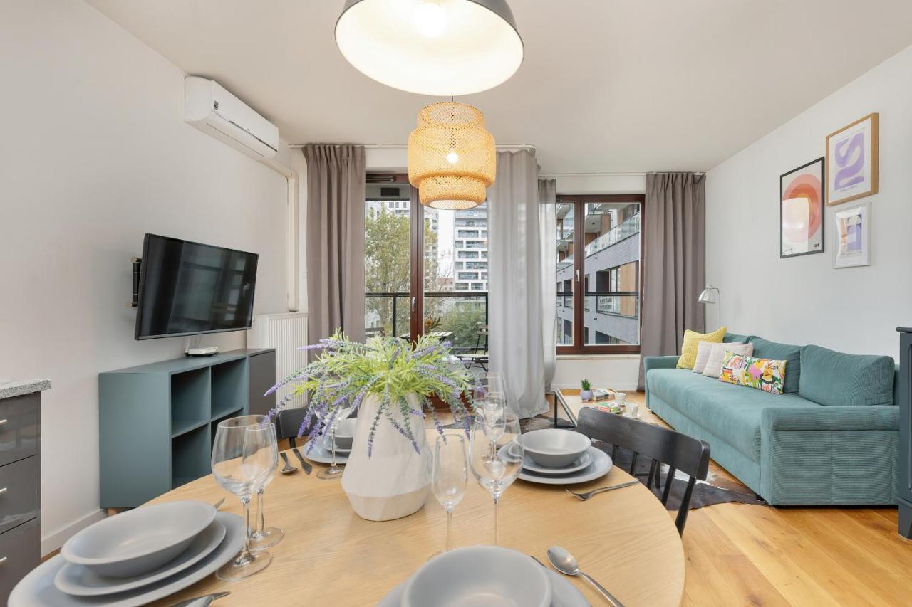 Siedmiogrodzka Air-conditioned With Balcony Wola By Renters Apartment