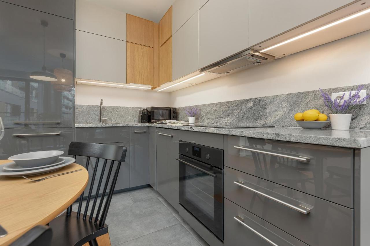 Siedmiogrodzka Air-conditioned With Balcony Wola By Renters Apartment Warsaw