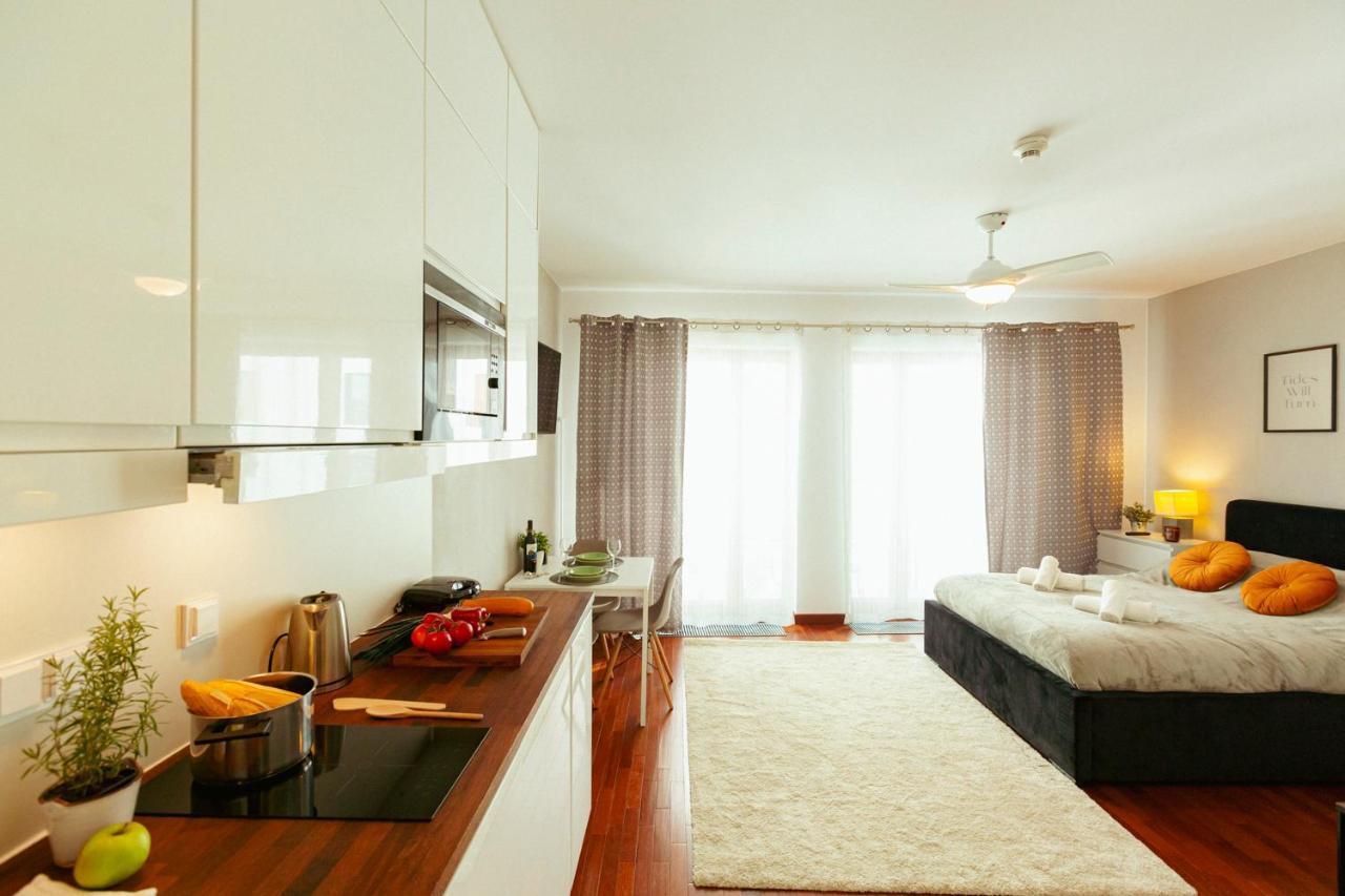Pawia 51 - Piekny Wiok Na Centrum Warszawy - Duzy Balkon - Smart Tv 55 Cali Wifi - Good *