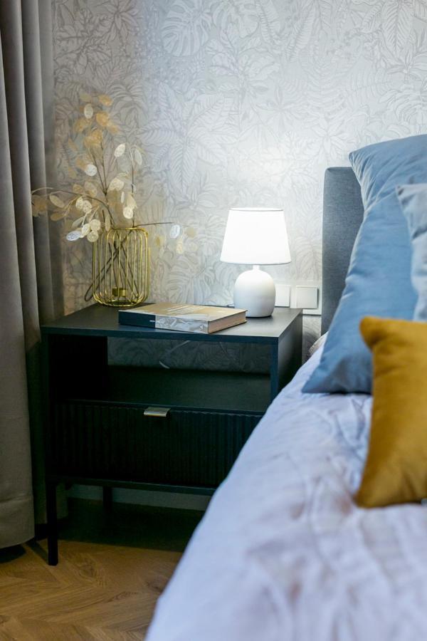 Apartment Zablocinska 6 - Bezplatny Parking - Apartament Dla 6 Osob - 400m Do Stacji Metra - Better