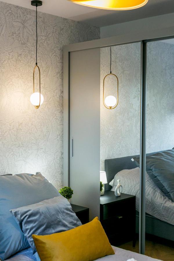Zablocinska 6 - Bezplatny Parking - Apartament Dla 6 Osob - 400m Do Stacji Metra - Better