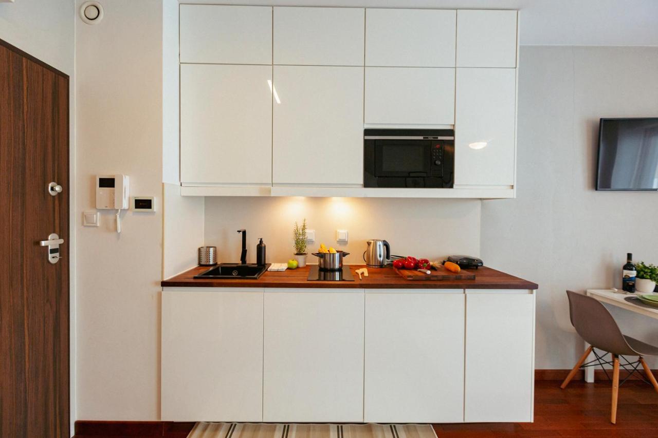Pawia 51 - Piekny Wiok Na Centrum Warszawy - Duzy Balkon - Smart Tv 55 Cali Wifi - Good Căn hộ *