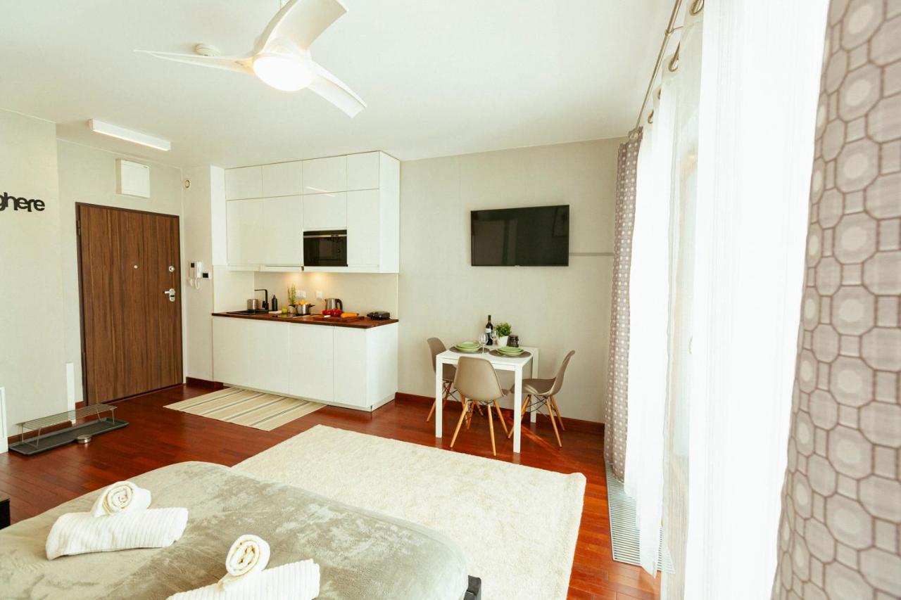 Pawia 51 - Piekny Wiok Na Centrum Warszawy - Duzy Balkon - Smart Tv 55 Cali Wifi - Good
