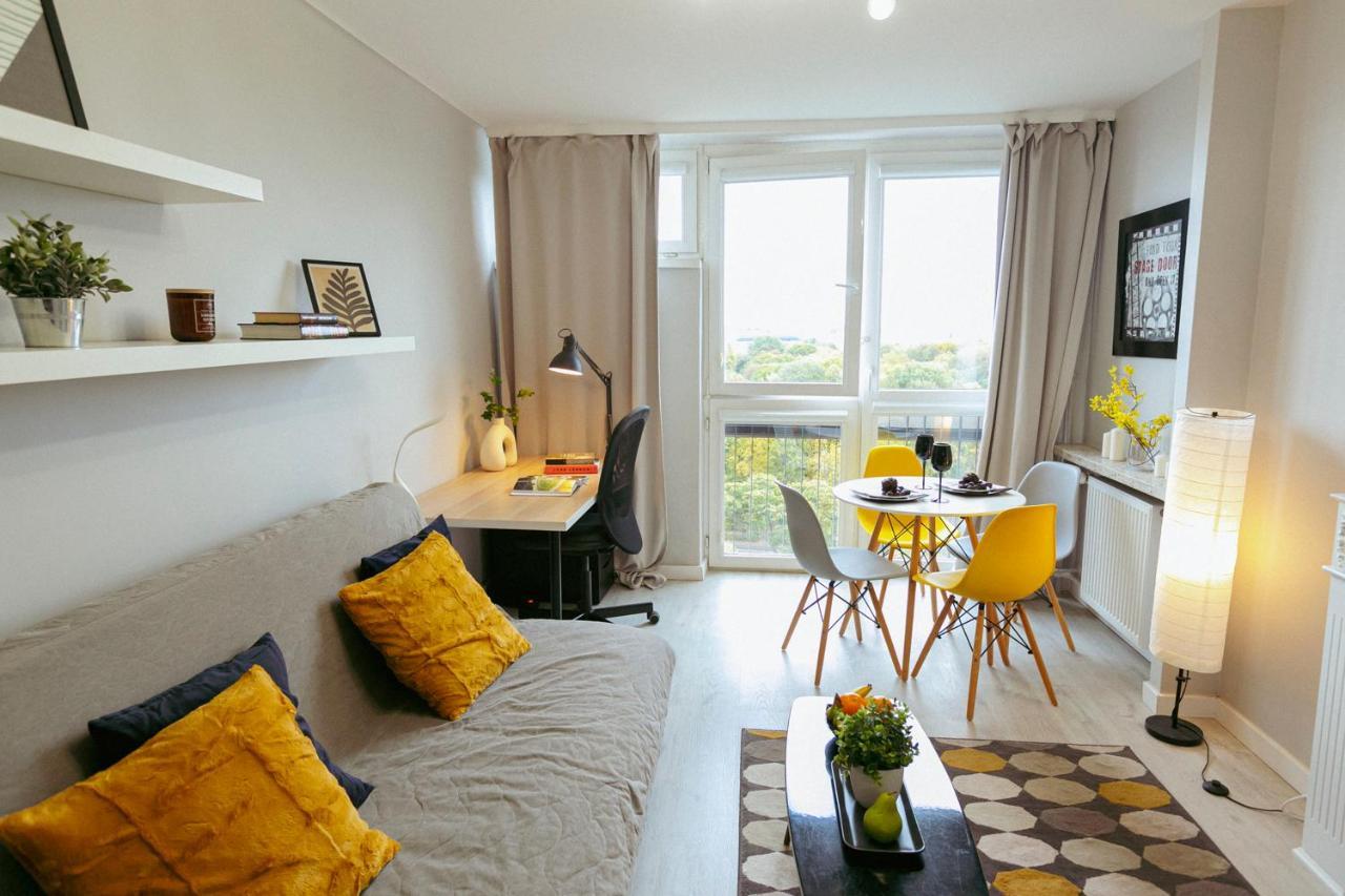 Przechodnia 2 Yellow: Free Parking, Work-friendly, Smart Tv Apartamento *