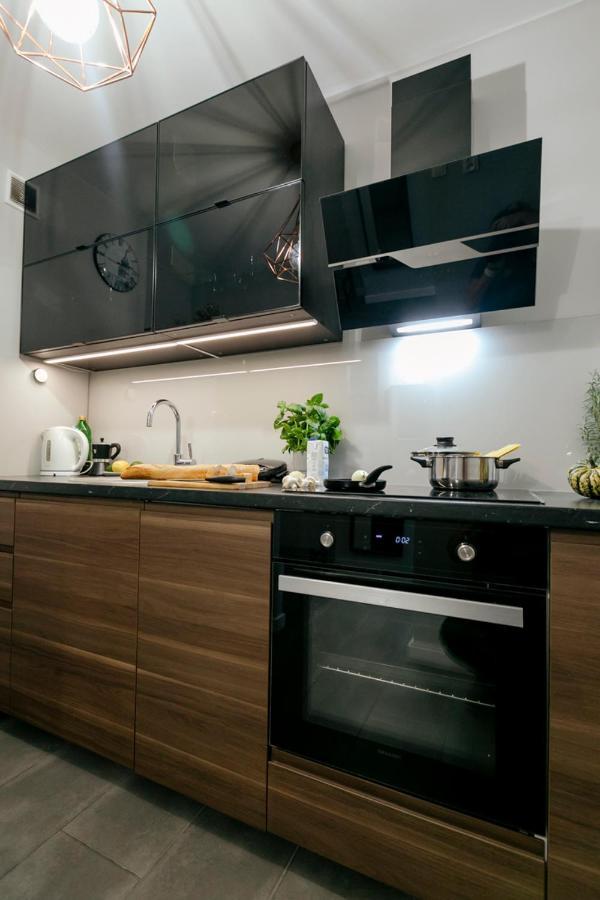 Przechodnia 2 Yellow: Free Parking, Work-friendly, Smart Tv Apartamento Varsóvia