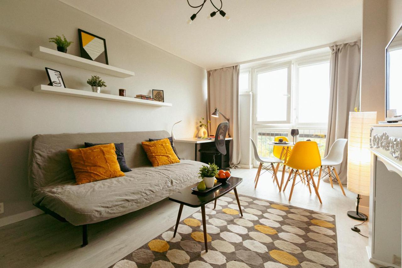 Apartamento Przechodnia 2 Yellow: Free Parking, Work-friendly, Smart Tv