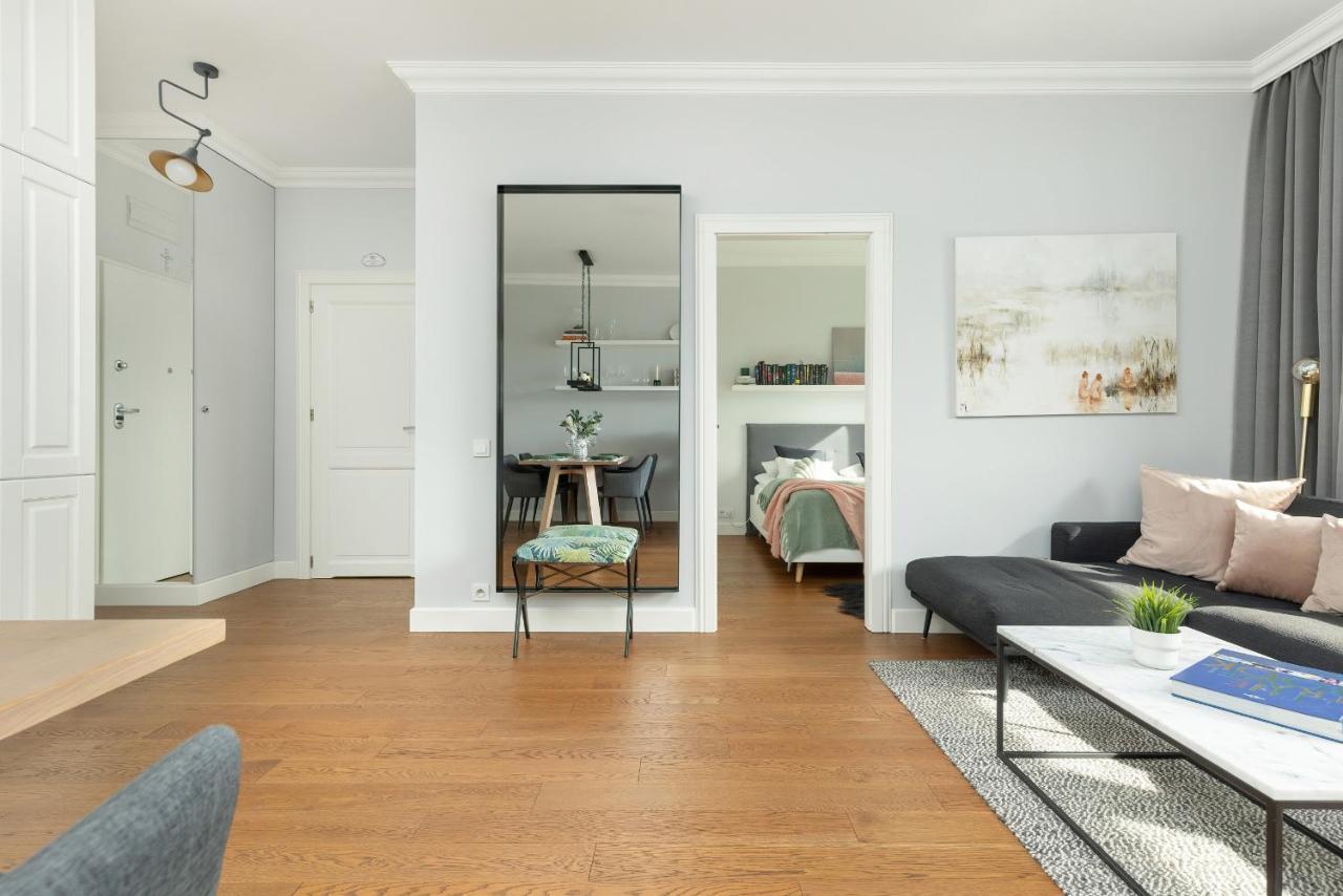 Căn hộ Cozy Gieysztora Wilanow By Renters Warsaw