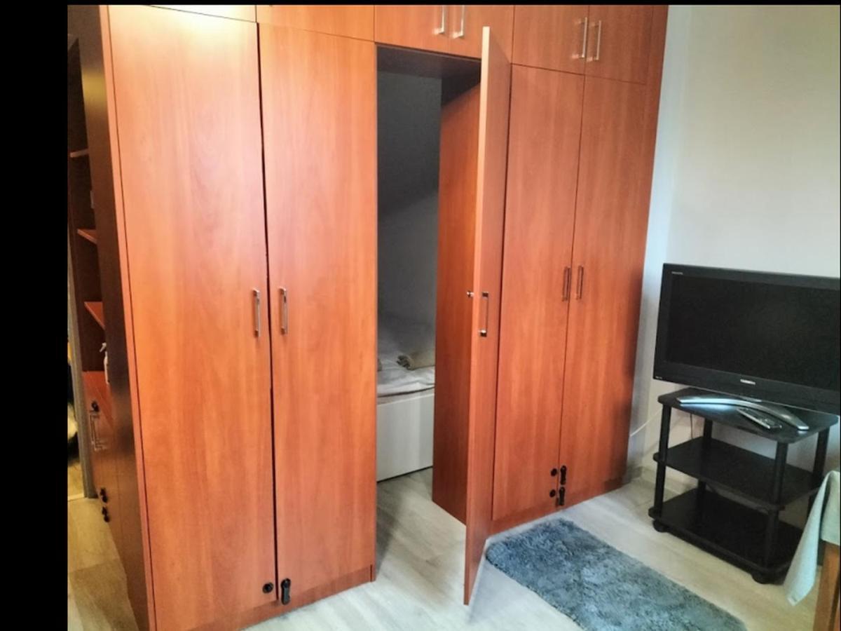B10 Zasnij W Narnii Obok Sadu Al Solidarnosci Apartment Warsaw