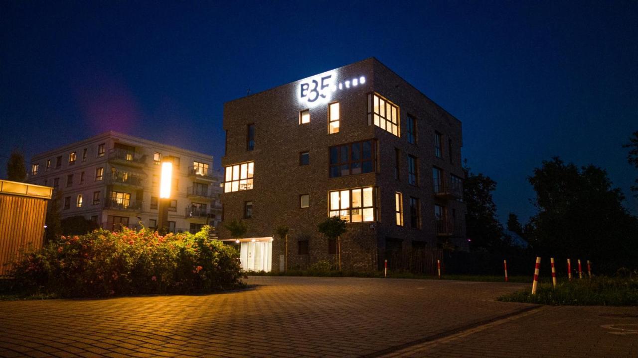 B85 *