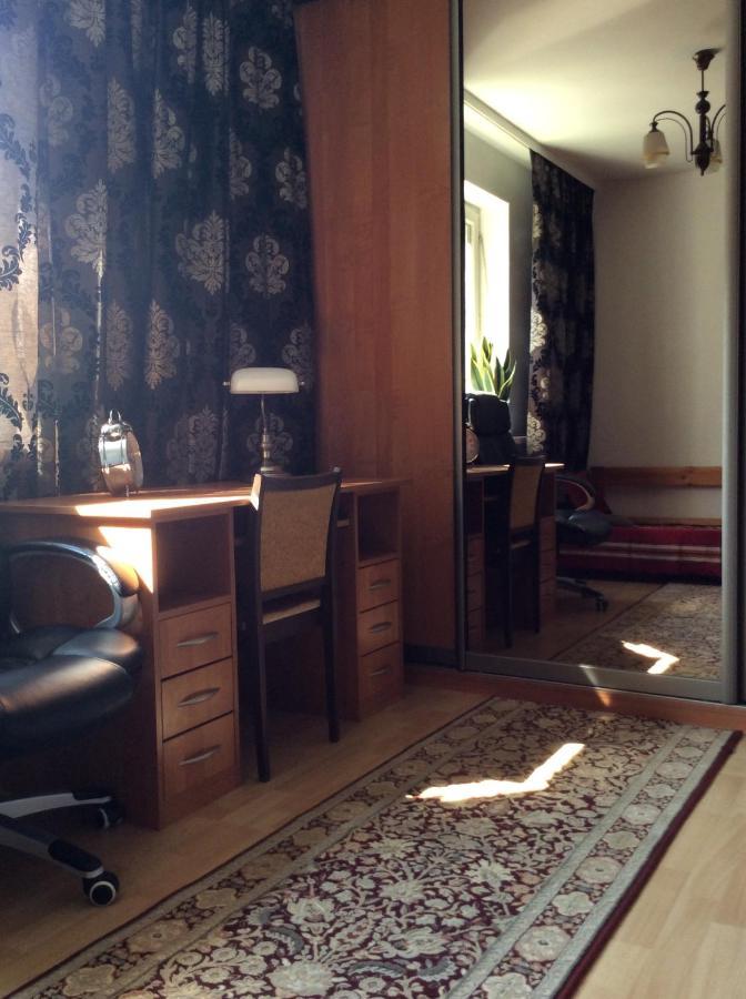 2 Sypialnie, 2 Lazienki, Taras, Apartment