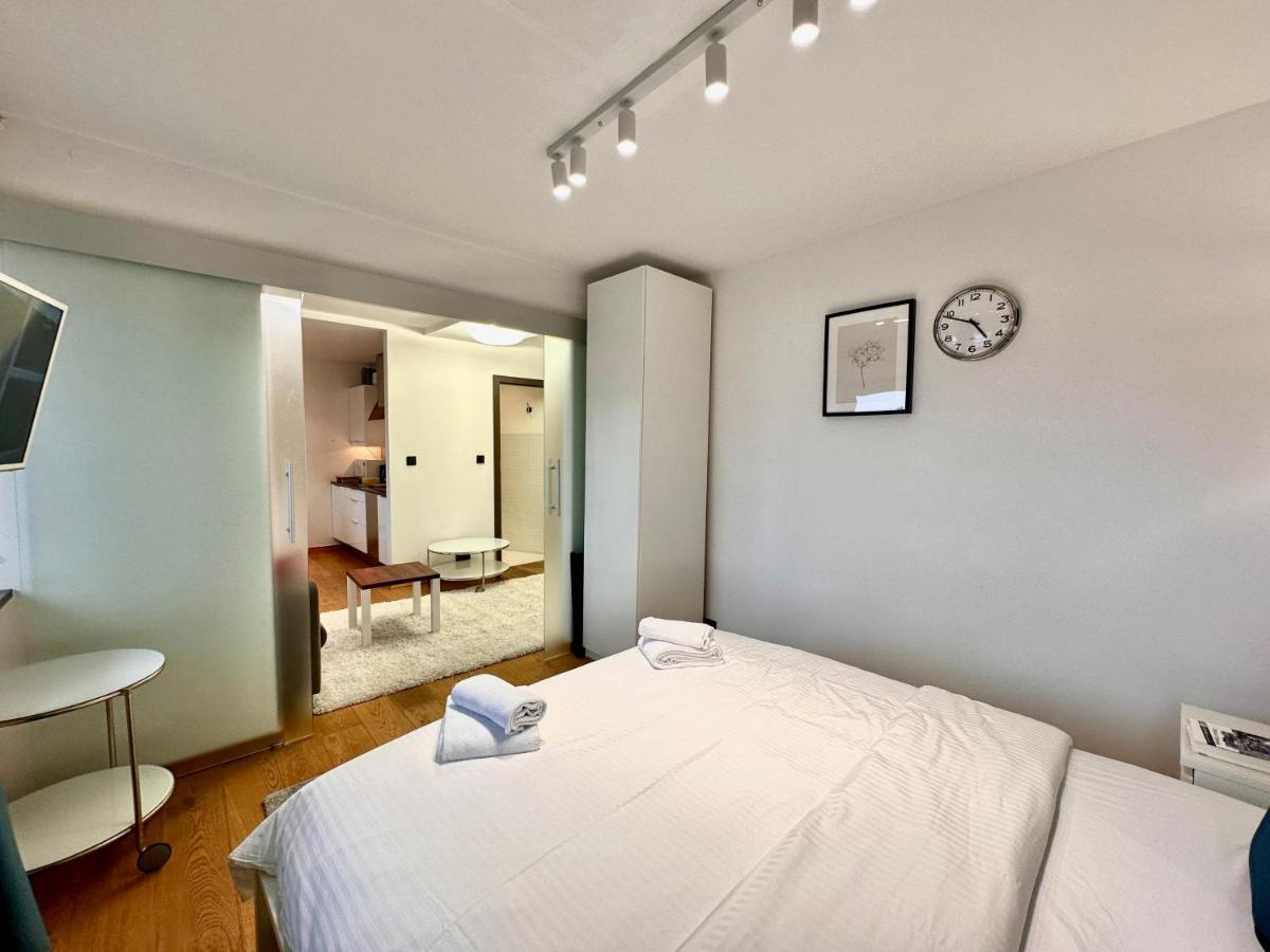Forum 3 Metro Fast Wifi 400 Mbs Tv Hbo Disney+ Apartment