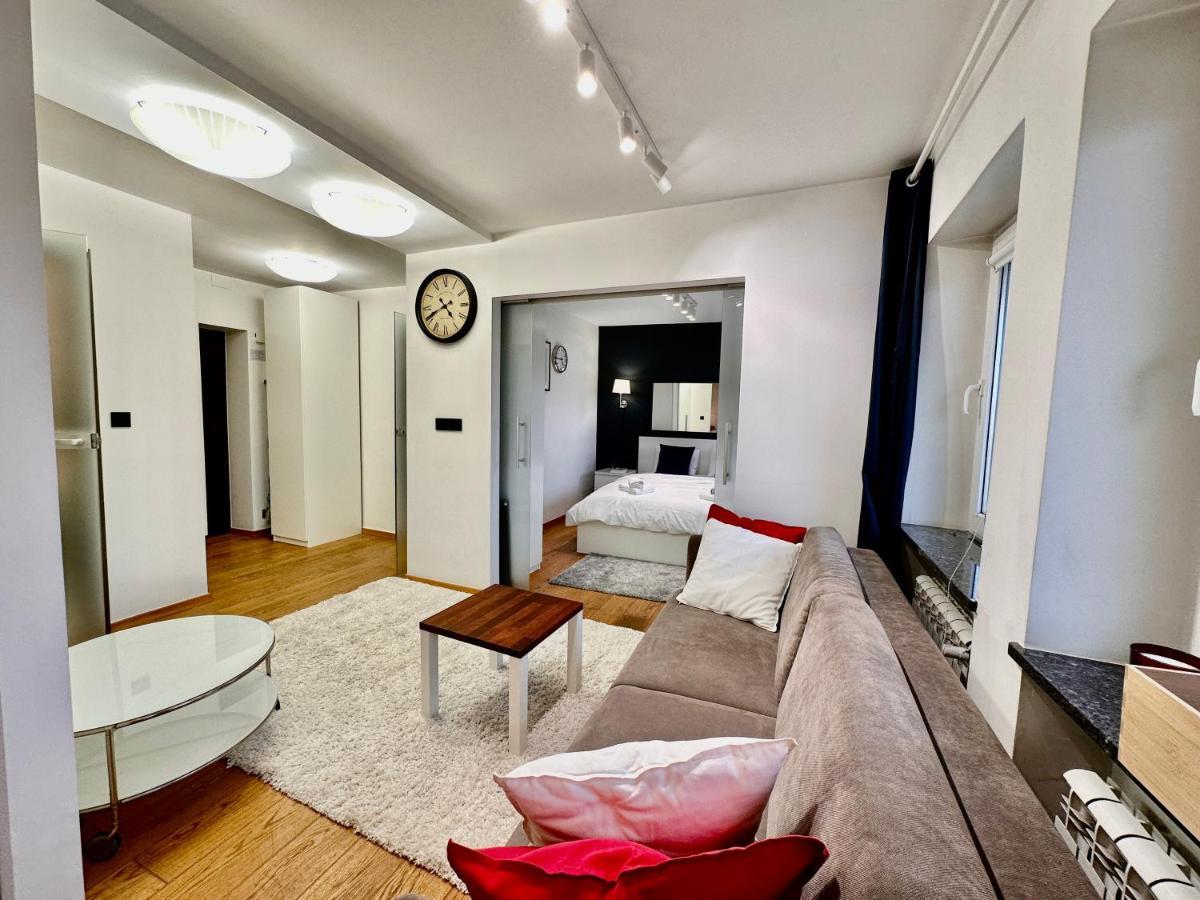 Apartment Forum 3 Metro Fast Wifi 400 Mbs Tv Hbo Disney+