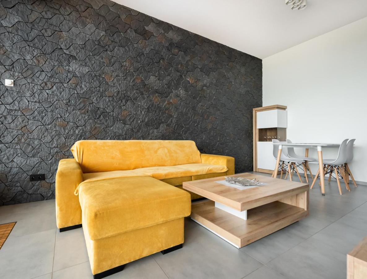 Metro Imielin 13th Floor Apartment Warsaw