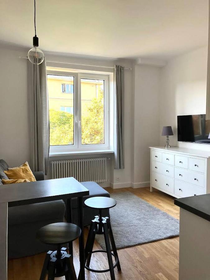 Apartment Cute In The City Center , 2-beds , Wi-fi - By Hik Warsaw