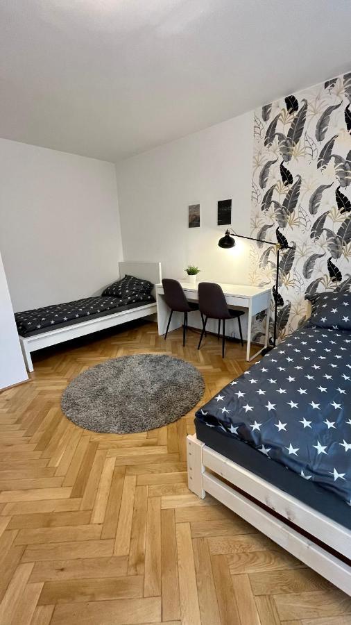 Hostel Krucza *