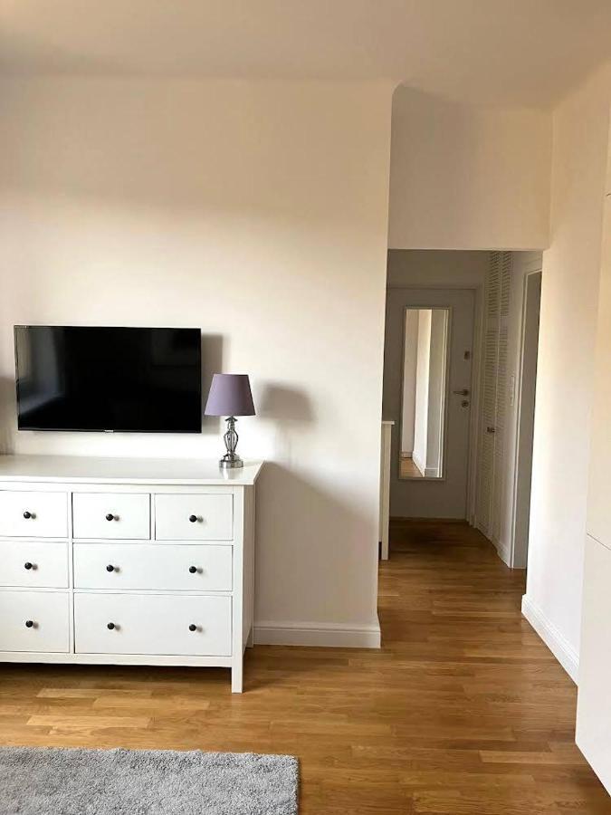 Apartment Cute In The City Center , 2-beds , Wi-fi - By Hik Warsaw