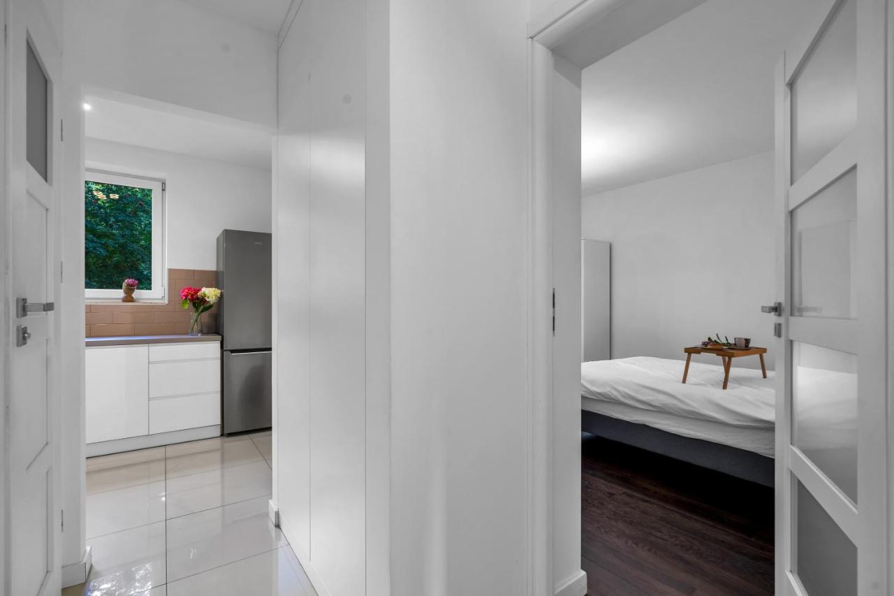 Zlota - Center, Workspace, Metro - By Rentujemy Apartment *