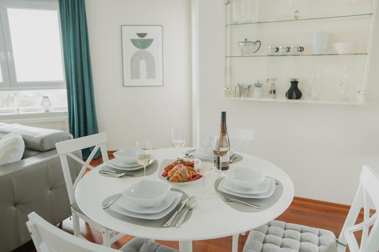 Apartamento Upscale Next To Metro