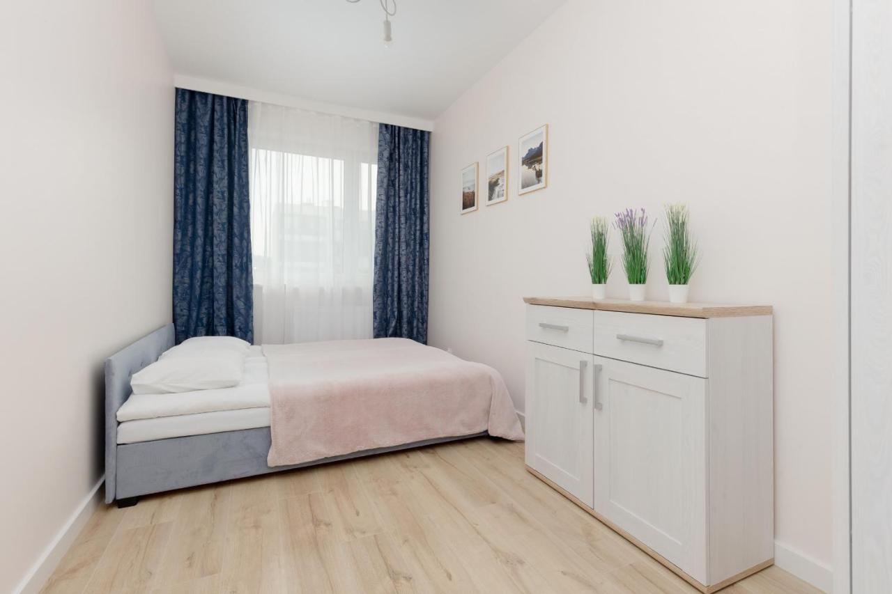 Cozy Lopuszanska By Renters