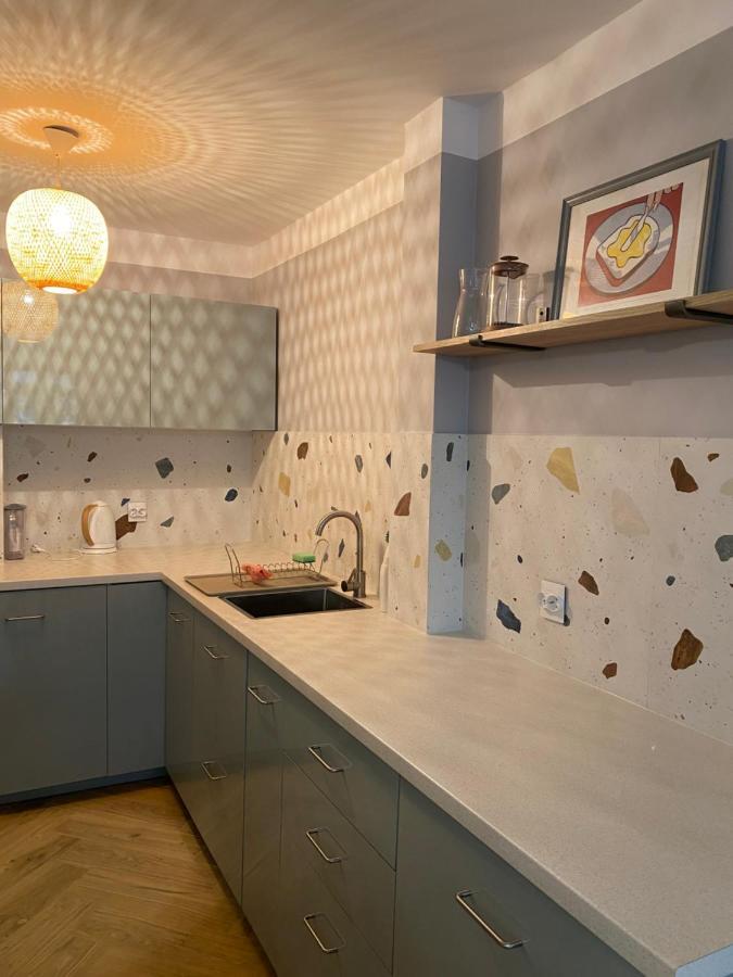 Close To Metro, 8 Minutes To Centrum And Near Airport Warsaw