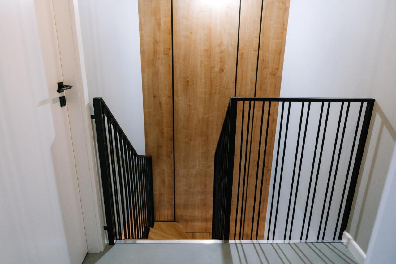 Apartamento Prestige - Two-level Loft, 72m2, 1000mbs Internet, Parking, Gym - By Rentujemy