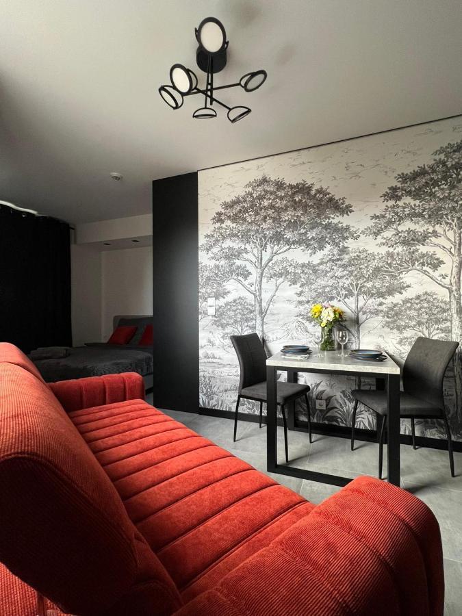 52 Apartment *