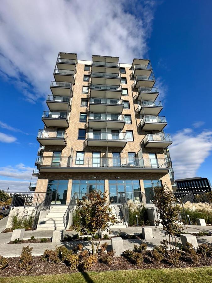 52 Apartment