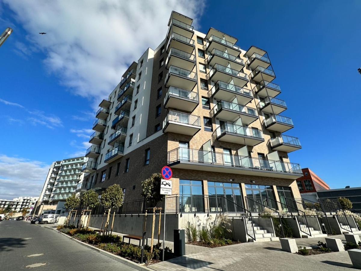 Apartment 52 *