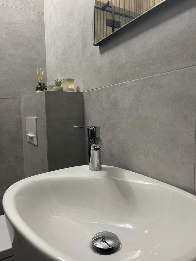 52 Apartment Warsaw