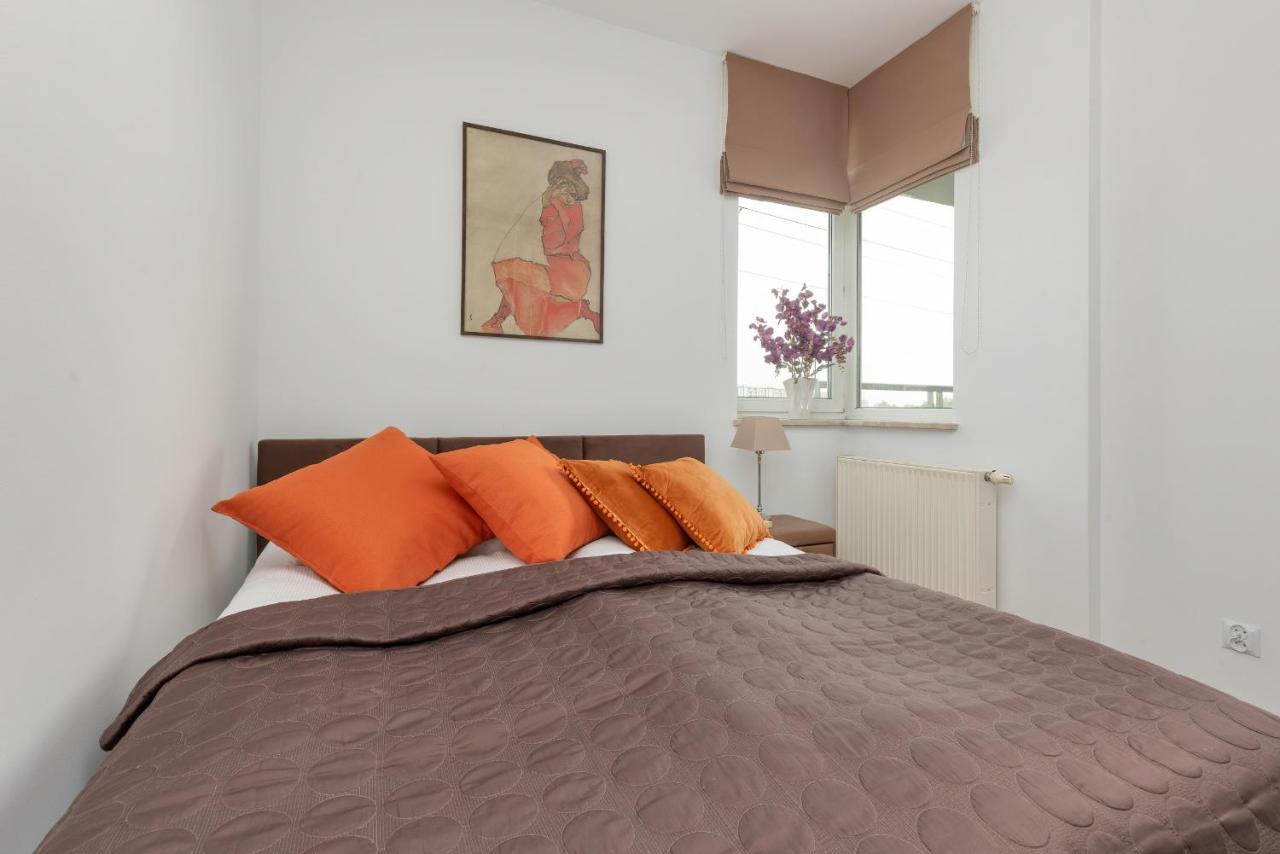 Cozy Near Airport By Renters Warsaw