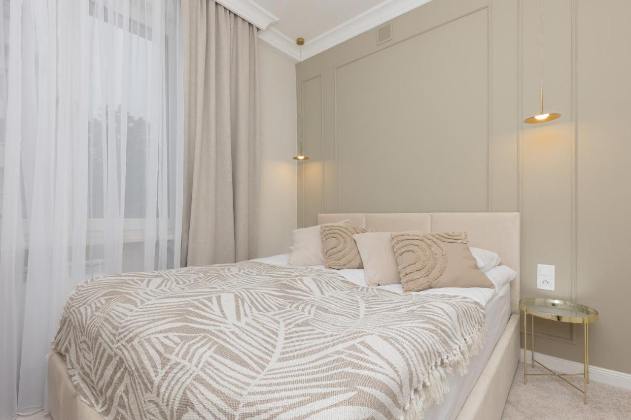 Apartament Bright & Elegant By Renters *