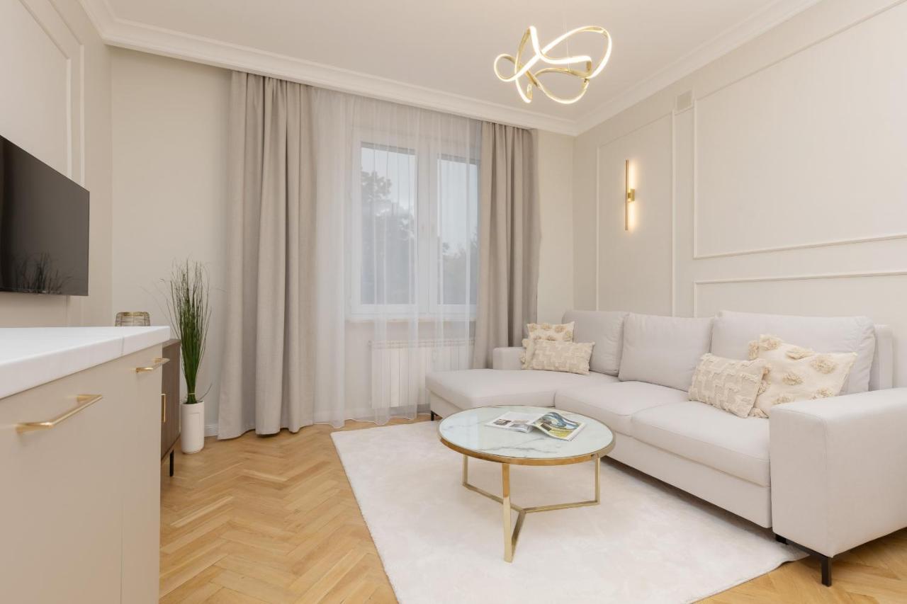 Bright & Elegant By Renters Warszawa