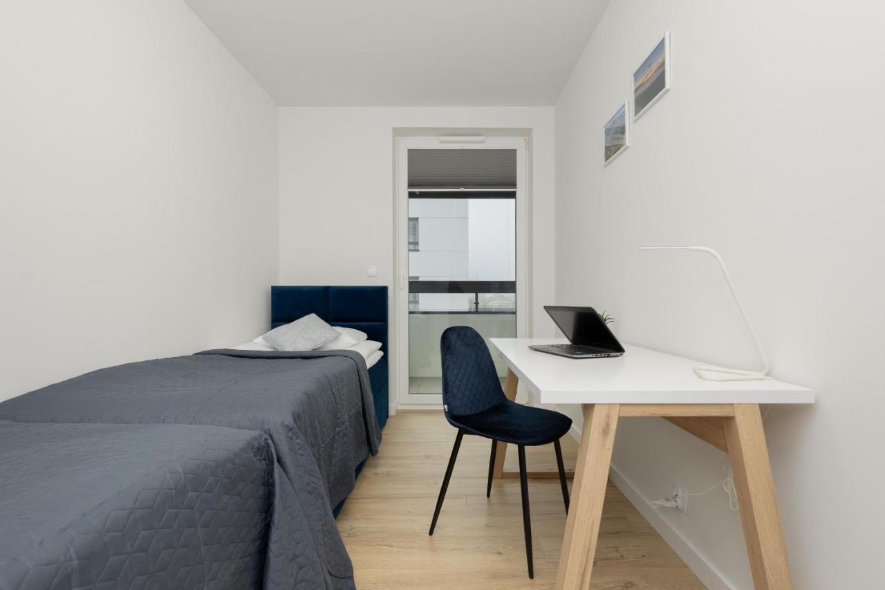 Goodnight Bialoleka With 2 Bedrooms & Parking By Renters Apartament Warszawa