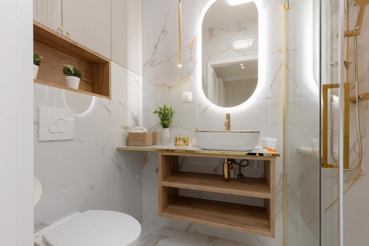 Apartament Bright & Elegant By Renters *