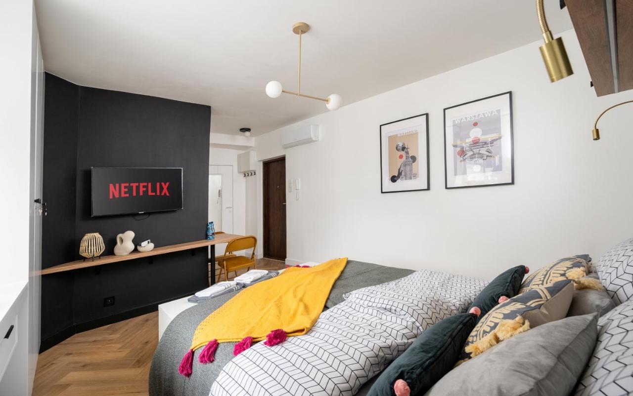 New City Break Stara Praga Koneser Zabkowska Metro Netflix