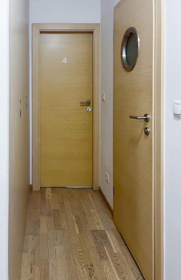 Shape&color Premium Hostel *