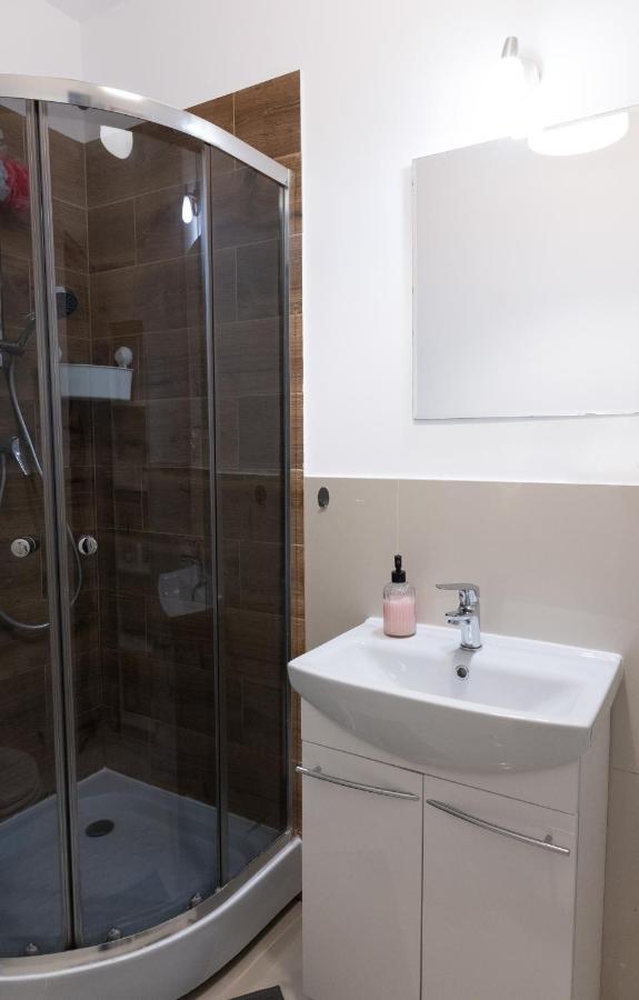 Clicktheflat Aleje Niepodleglosci Center Warschau