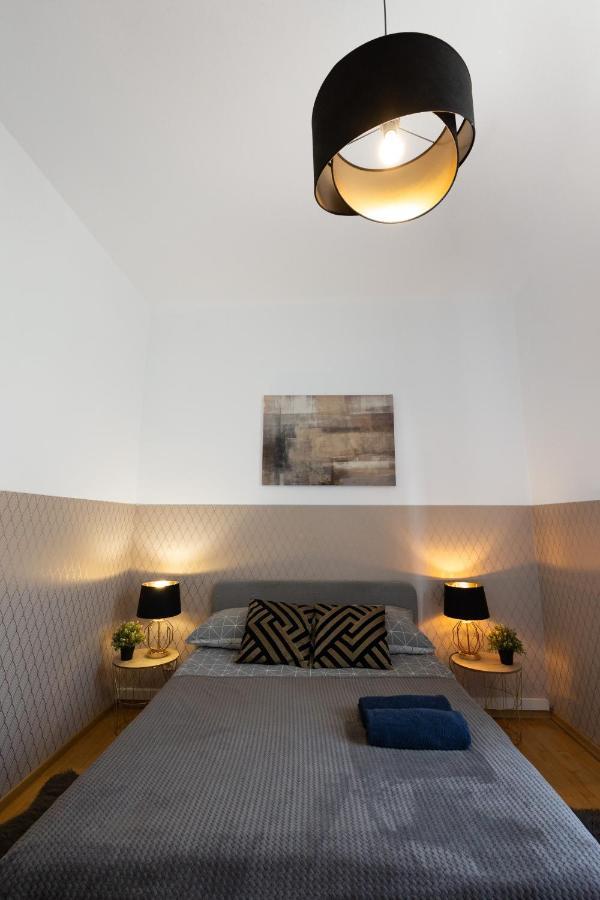 Clicktheflat Aleje Niepodleglosci Center *