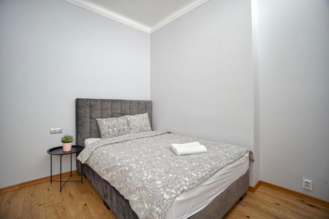 Premium Deluxe Old Town Apartment *