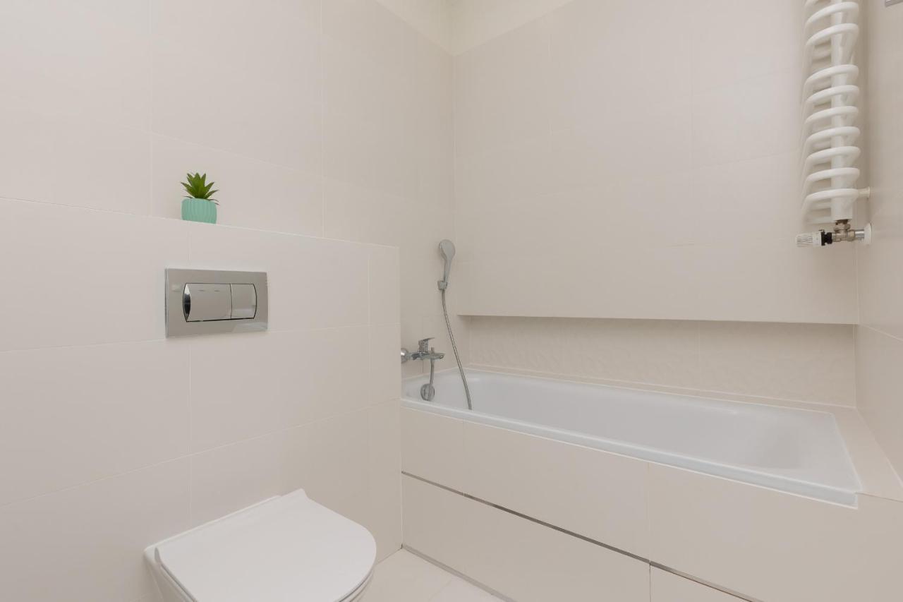 Apartament Cosy With Parking Wilanow By Renters *