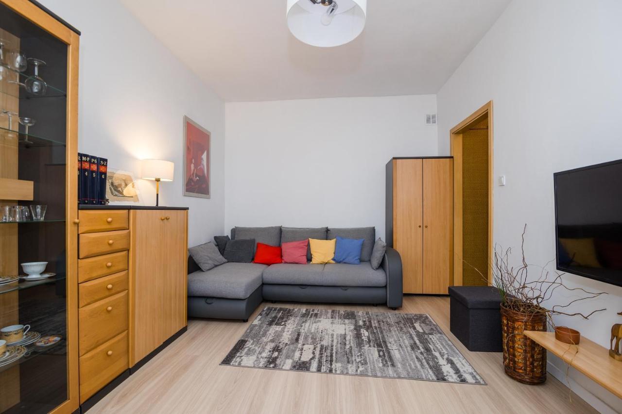 Shortstaypoland Plac Dabrowskiego B140 *