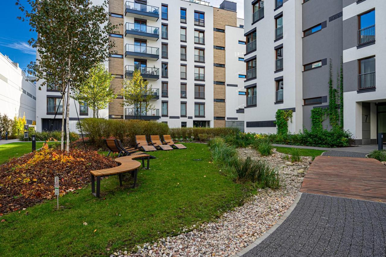 Stylish Airport Business - Parking, Balcony - By Rentujemy Apartment