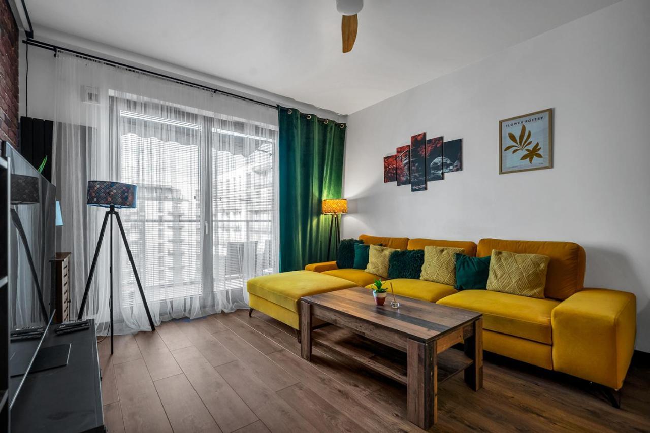 Stylish Airport Business - Parking, Balcony - By Rentujemy Apartment *
