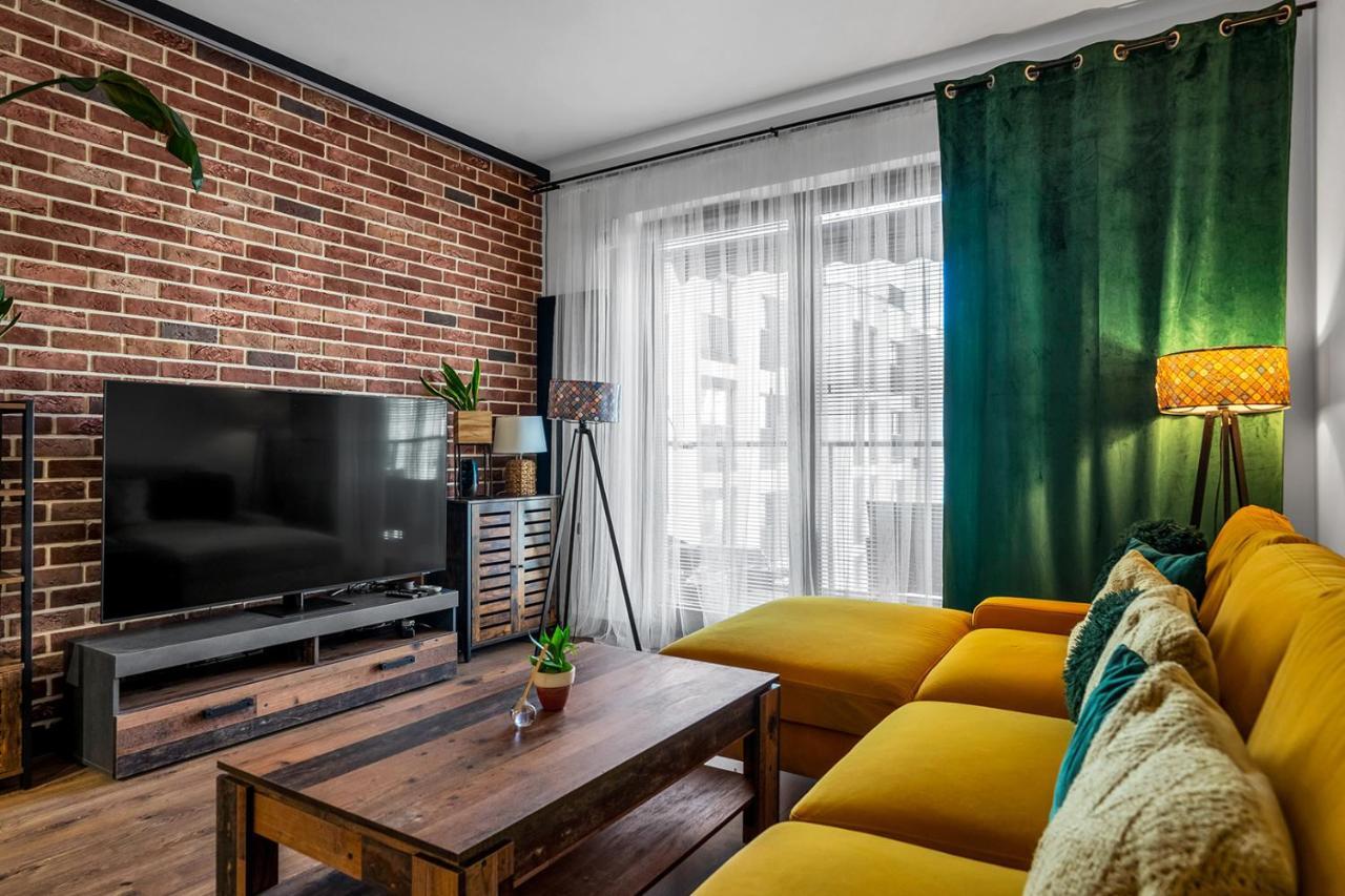 Stylish Airport Business - Parking, Balcony - By Rentujemy Apartment Warsaw