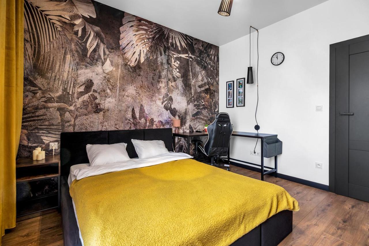 Stylish Airport Business - Parking, Balcony - By Rentujemy Apartment *