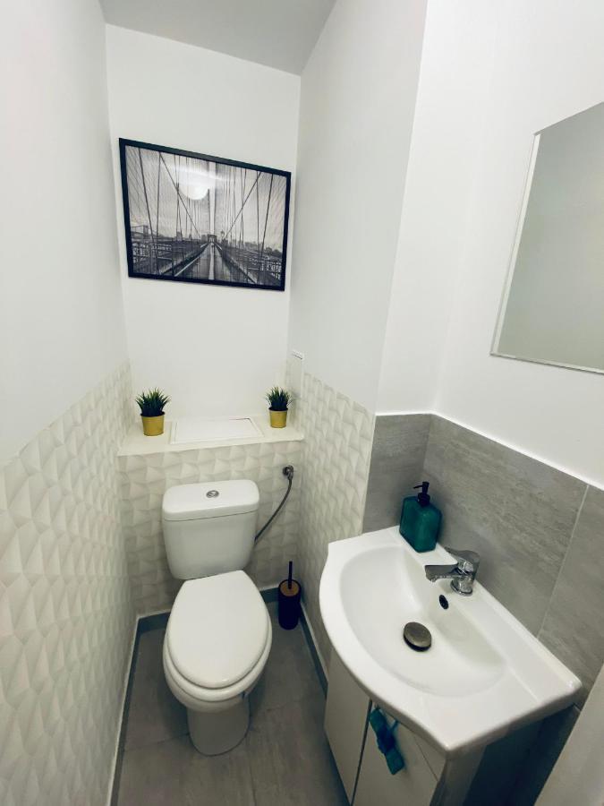 Clicktheflat Wokalna Hostel Warsaw