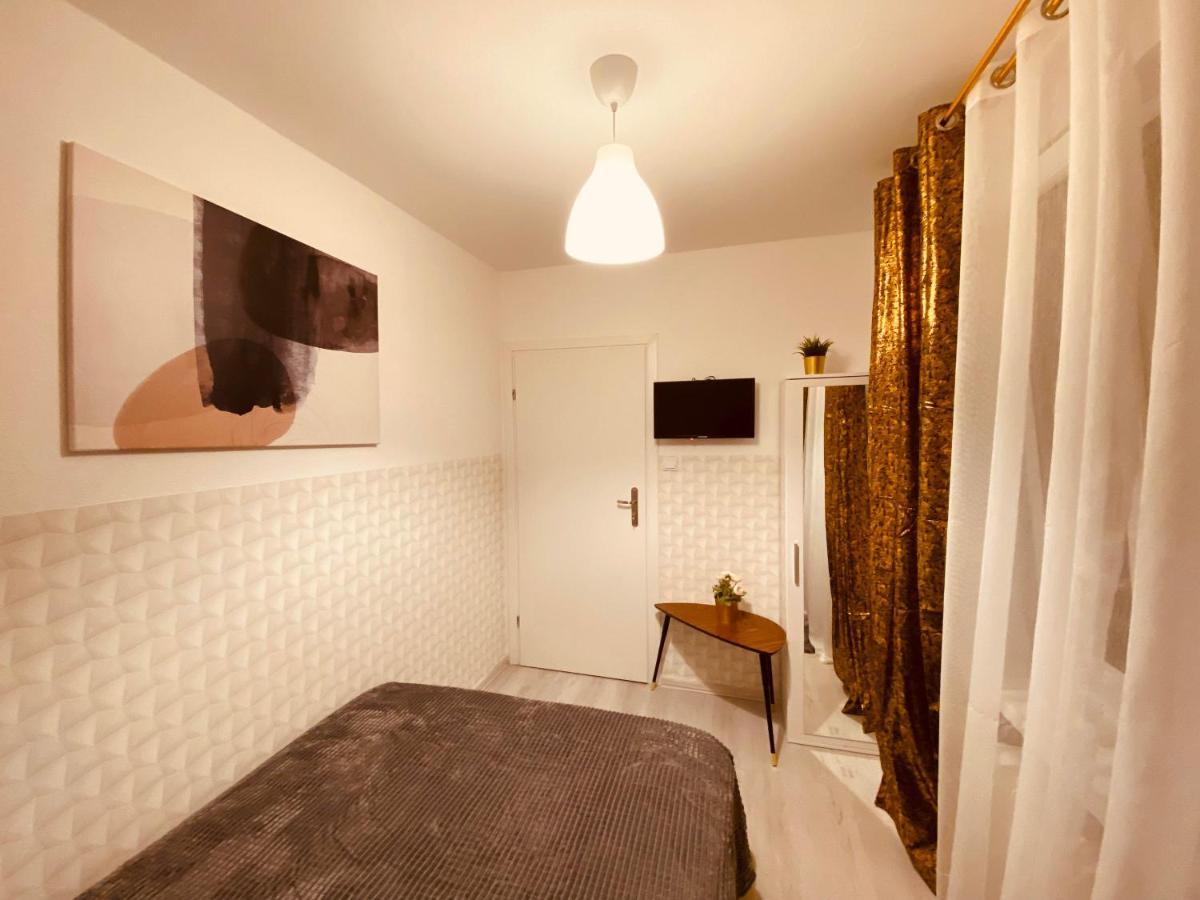Clicktheflat Wokalna Albergue *