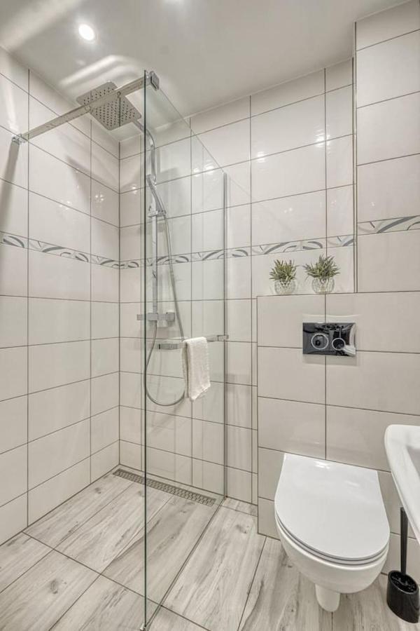 3beds In Citycenter Fast Wifi Apartment
