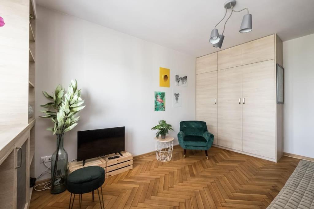 Boutique Emilii Plater 55 Two Balcony Apartamento