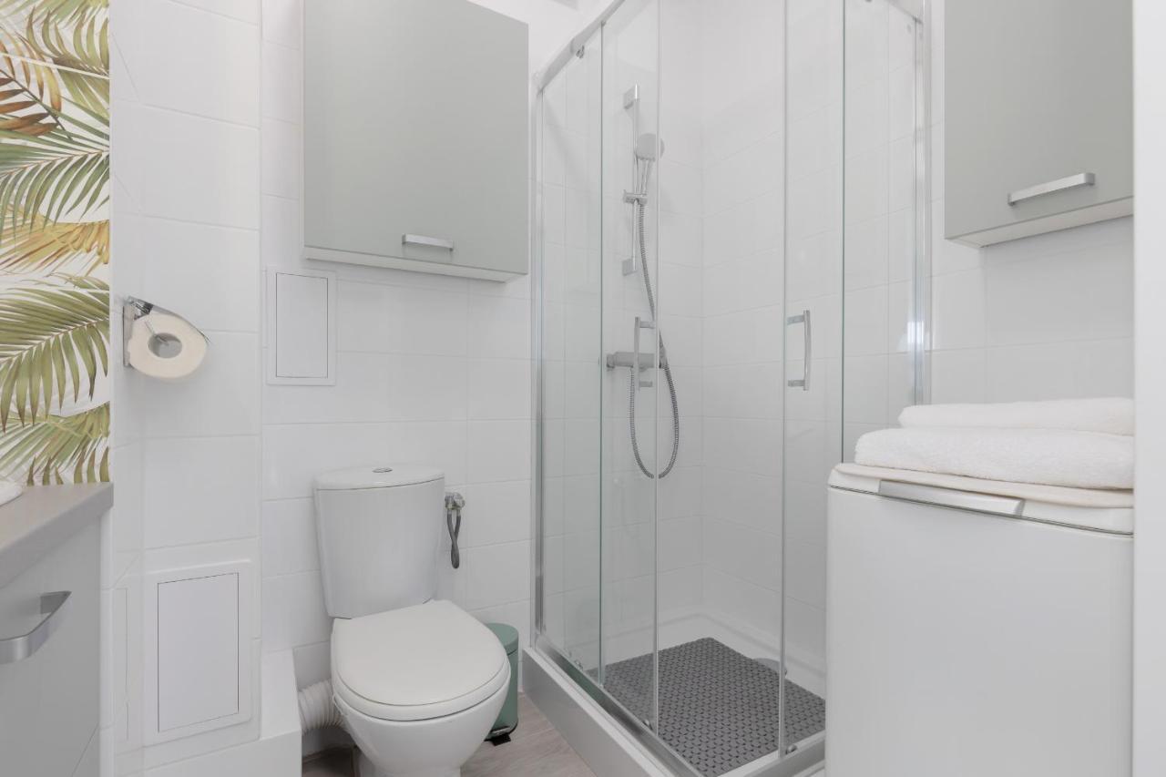 Beautiful Grochowska Studio With Balcony By Renters Apartment *